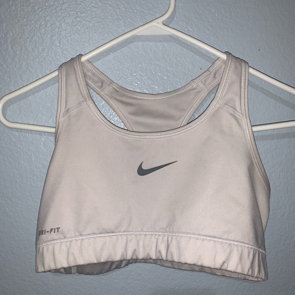 white nike sports bra - Picture 1 of 2